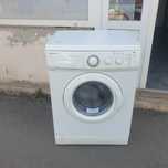 Masina de spălat rufe Westvood / 450 lei.