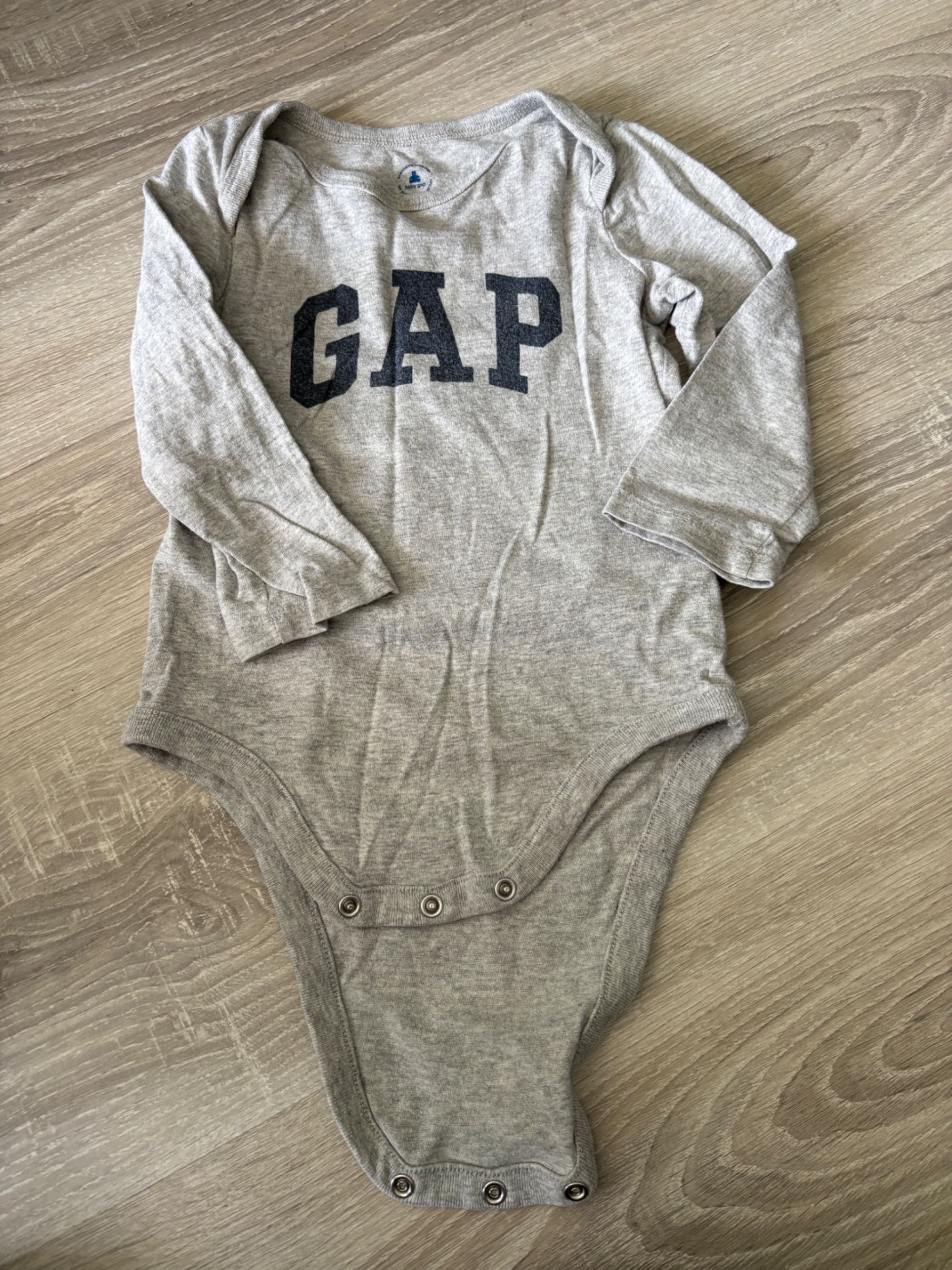 Детски дрехи zara, urban wave, adidas, gap и др