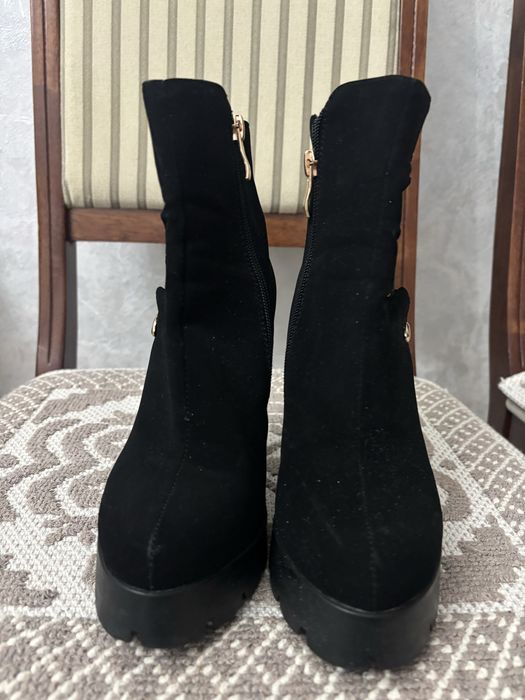 Продам осенние сапоги
