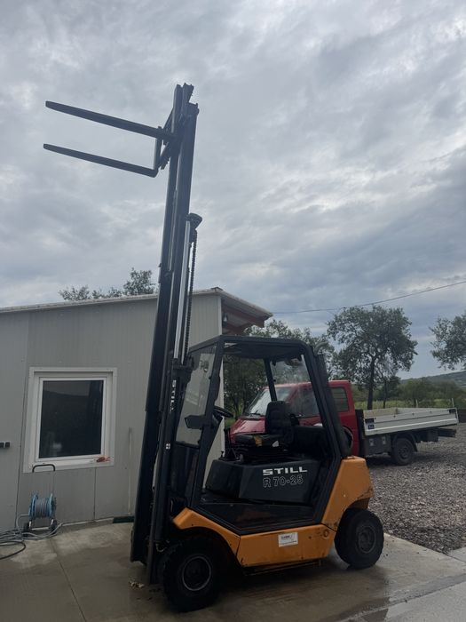 Stivuitor still R70-25 gaz ridicare 2,5t 4m