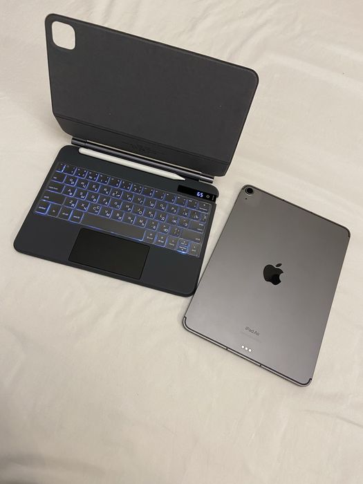 Срочно! Продаю iPad Air 5 (256GB, Wi-Fi + 5G) на чипе M1
