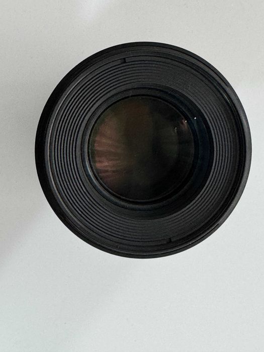 Canon EF 100mm F2.8L Macro IS USM