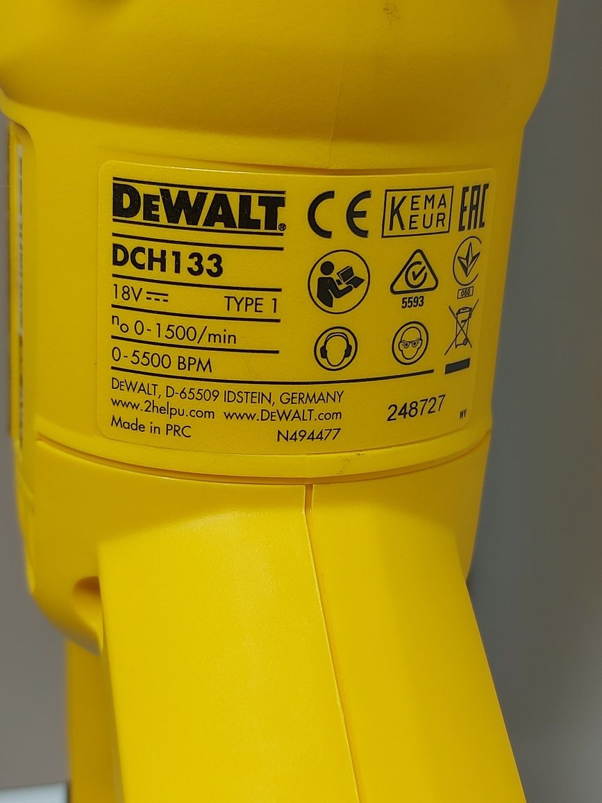 ПРОМОЦИЯ.Нов безчетков перфоратор Dewalt DCH133P1