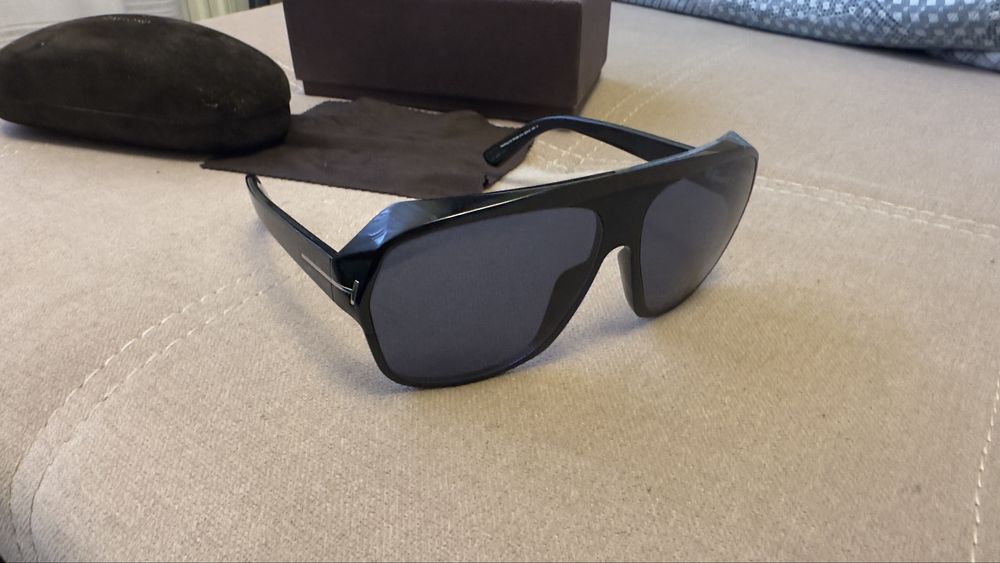 Tom Ford Ochelari de soare TF0908 HAWKINGS-02-01V-62