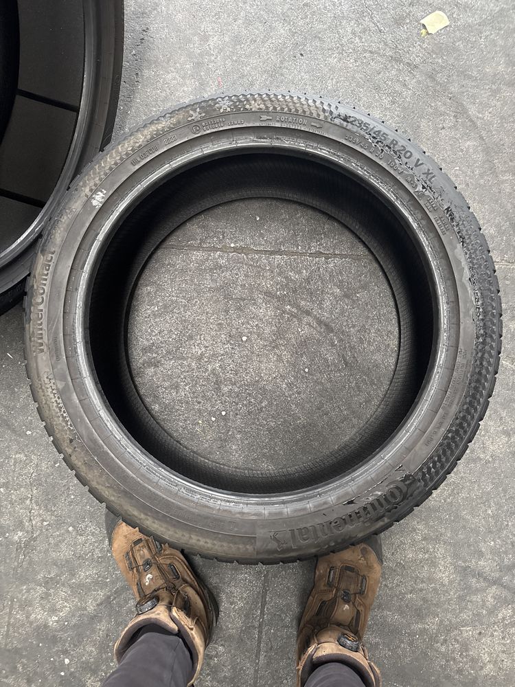 235/45/20 Continental M+S 2023