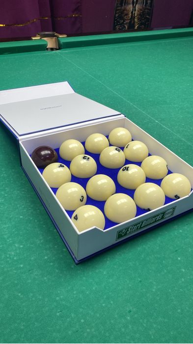 Бильярдный шар Dyna