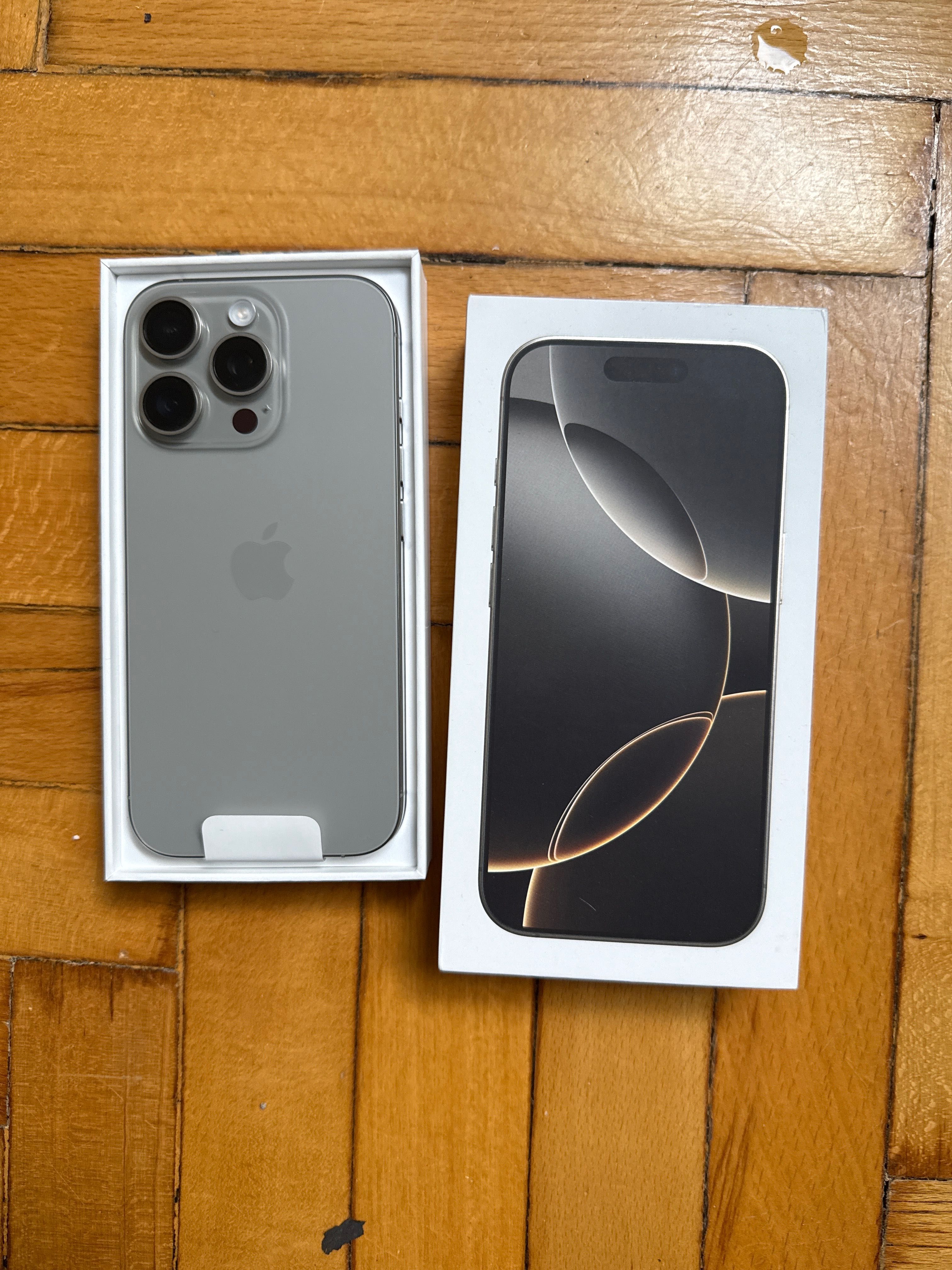 Смартфон Apple iPhone 16 Pro, 512GB, 5G, Natural Titanium