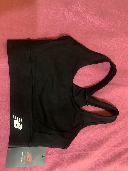 Спортни сутиени