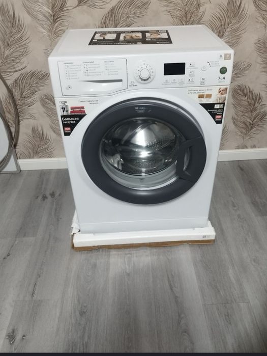 Стиральная машина Hotpoint Ariston 7кг