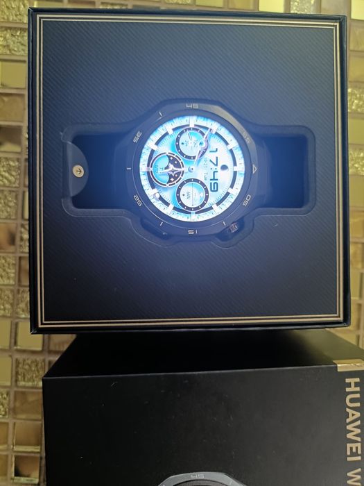 Vând Huawei watch gt5 pro