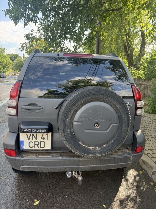 Vand Toyota Land Cruiser J120 Autoutilitara scurt, istoric demostrabil