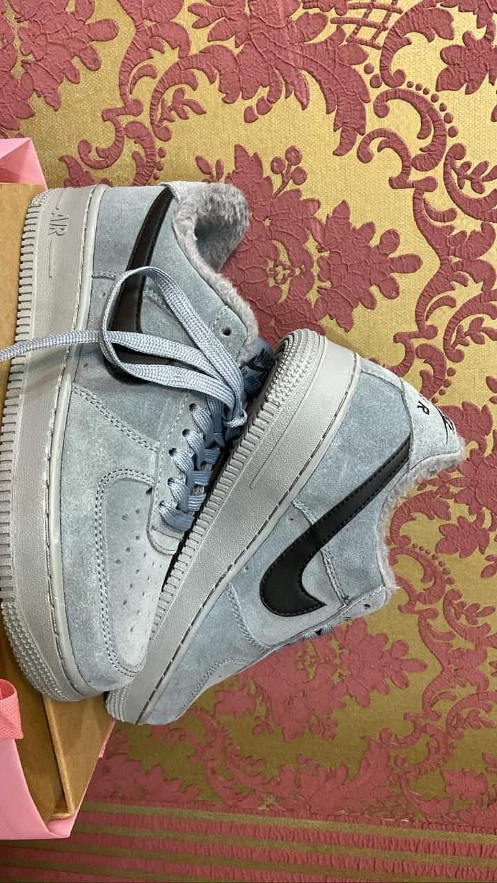 Nike airforce с мехом 38 размер