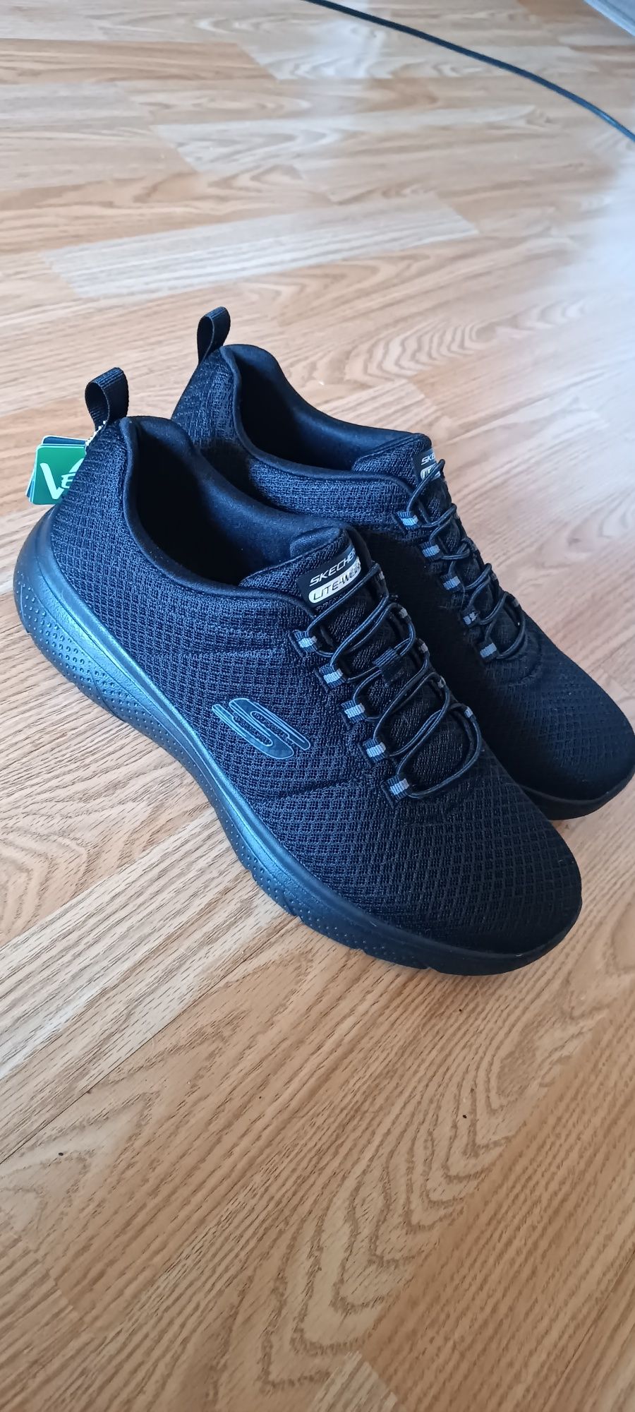 Обувки Skechers lite-weight slip on 44/45 номер
