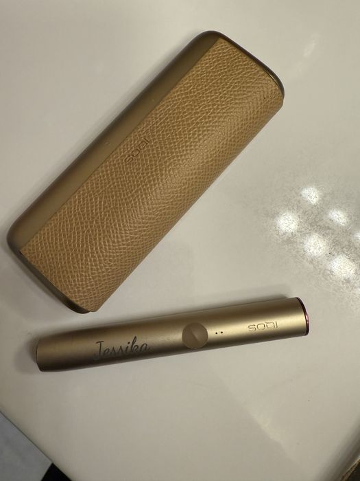 Iqos tip portofel auriu gold  tigare electronica