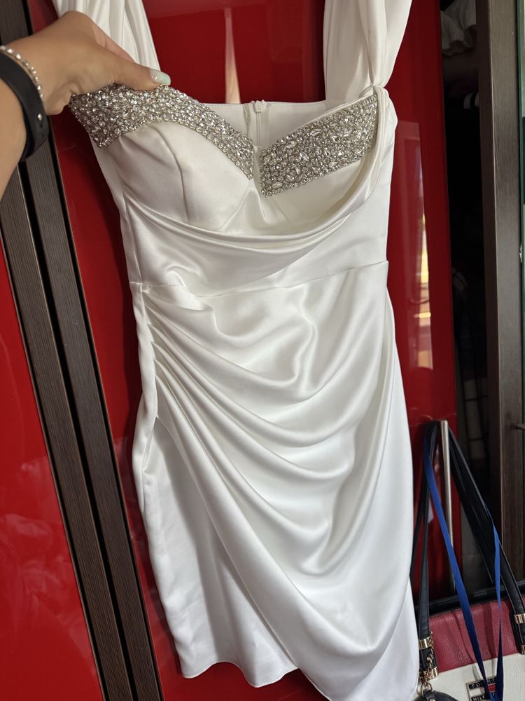Rochie eleganta