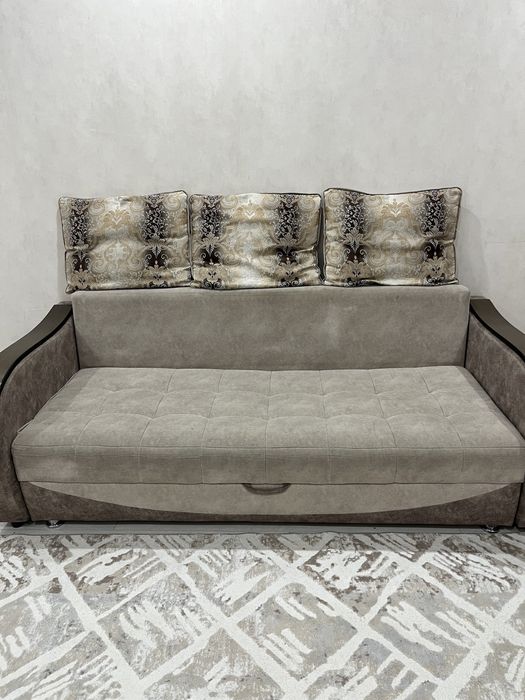 Продается диван-тахта