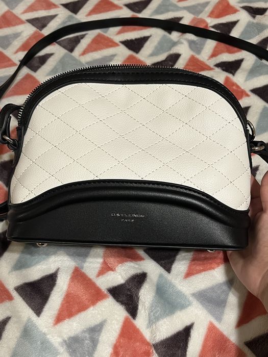 Дамска чанта David Jones