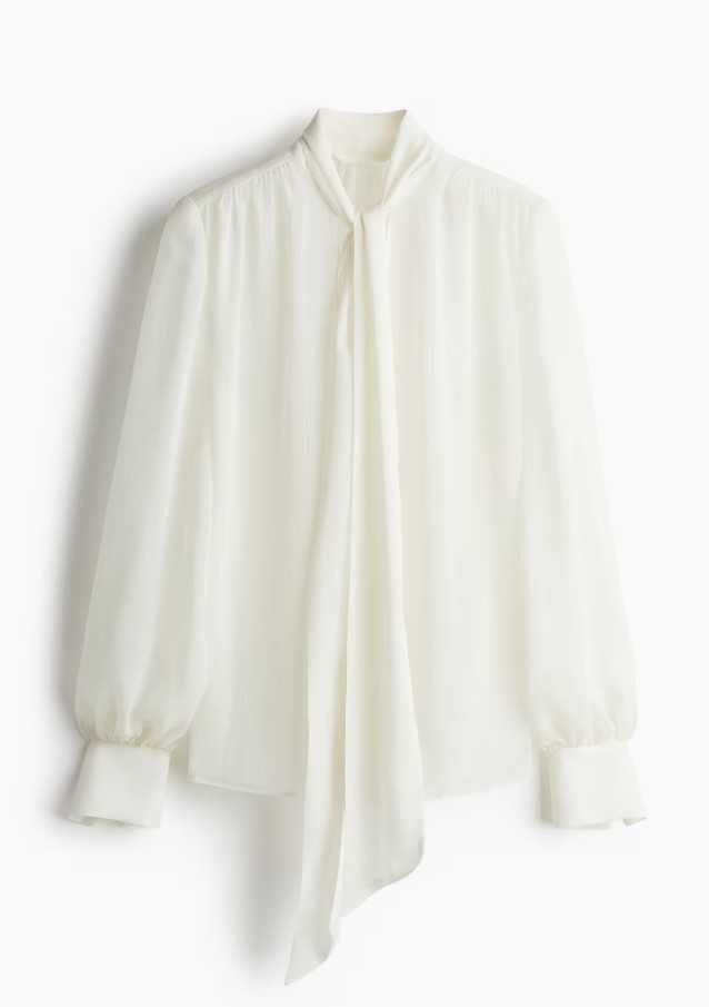 Блуза от шифон, марка H&M, нова, размер 36