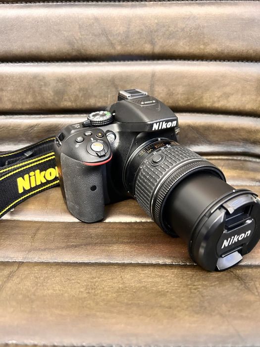 Aparat foto NIKON D5300 DSLR