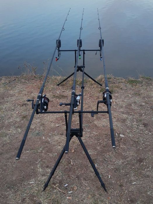 4 въдици JRC 2.75lb 3макари SHIMANO 8000 +калъф на JRC