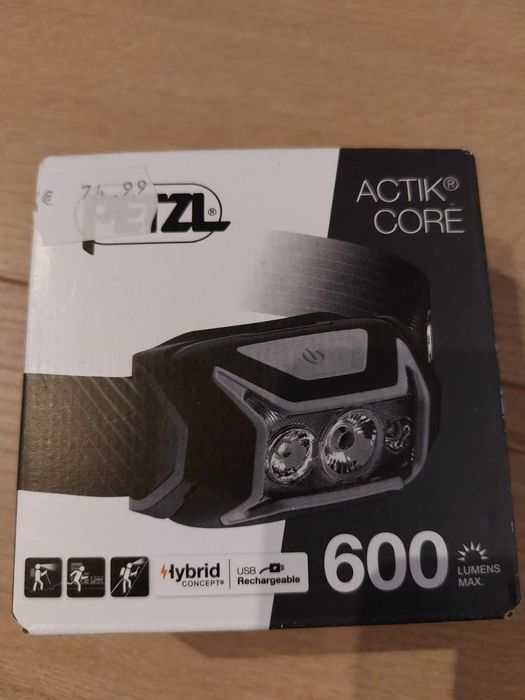 Lanterna frontala Petzl Actik Core 600