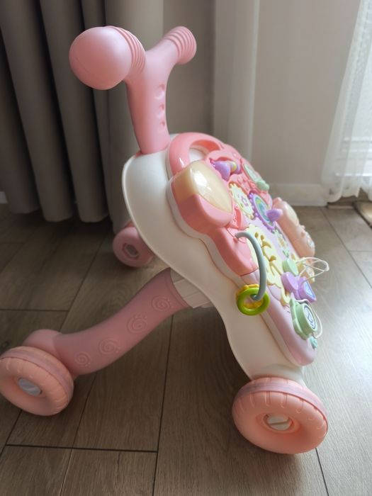 Детска проходилка с интерактивна масичка