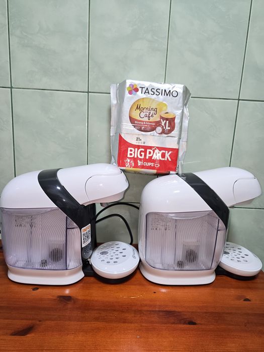 Vând 2 aparate de cafea Bosh cu capsule