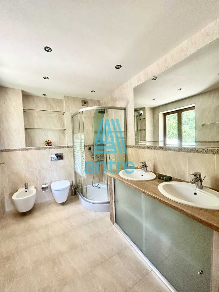 Продава се Къща в с. Бистрица, Област София-град - 410 кв.м за 2183 €/кв.м - Снимка #12
