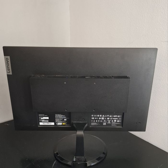 Sitem PC + Monitor Lenovo(Le vand și separat)