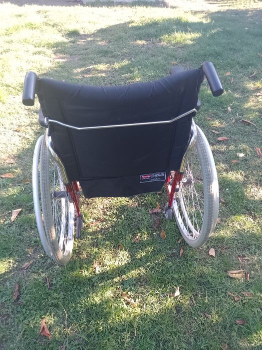 Scaun pentru persoane cu dizabilități nou nefolosit deloc