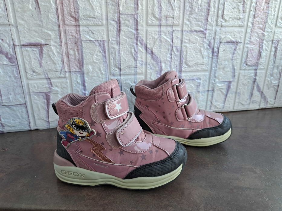 детски ботуши,зимни обувки,боти,апрески, Geox  номер 26 за момиче