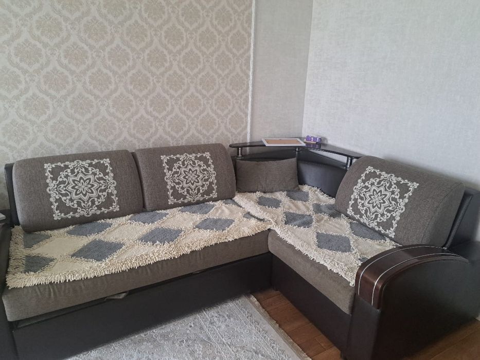 Диван плюс кресло.состояние отличное!