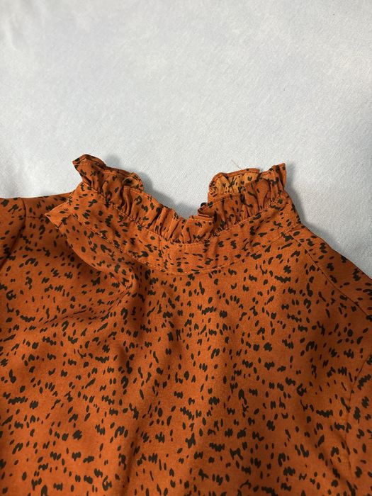 Rochie midi culoarea toamnei -aramiu, marime 38, cu volanase