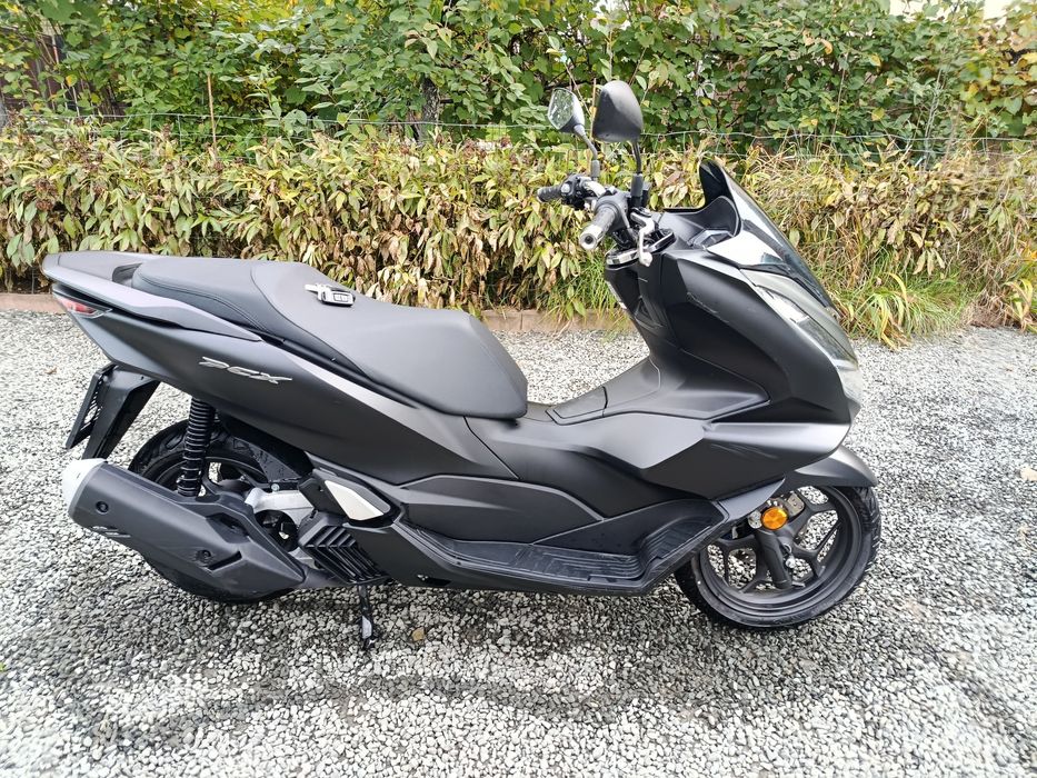Scuter Honda PCX 125 2024