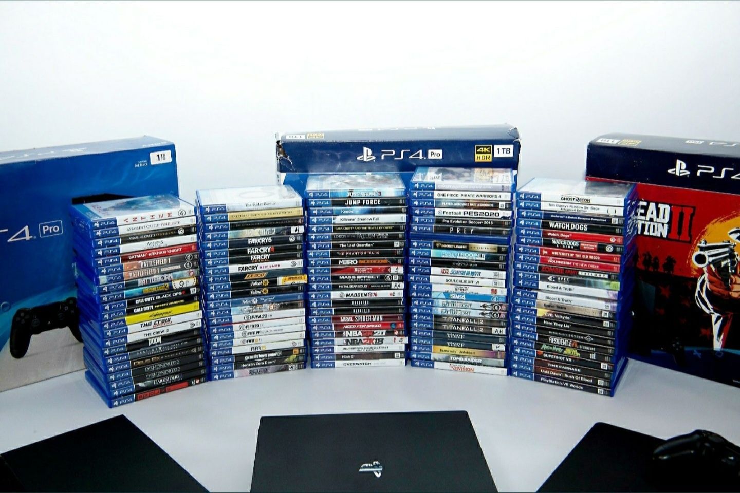 PS 4 , PlayStation 4 Slim 1 TB cu maneta si jocuri