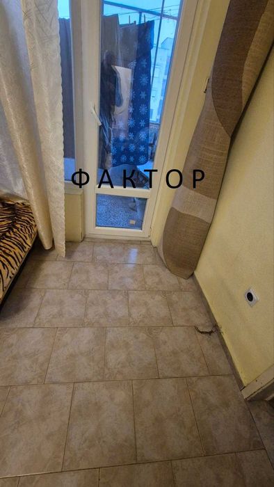 Продава се Тристаен апартамент в Пловдив, Въстанически - 80 кв.м за 1360 €/кв.м - Снимка #4