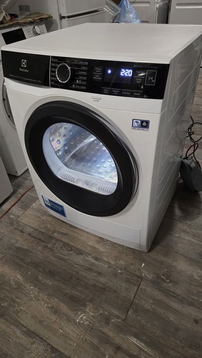 Сушилня Electrolux 9kg wi-fi 3D
