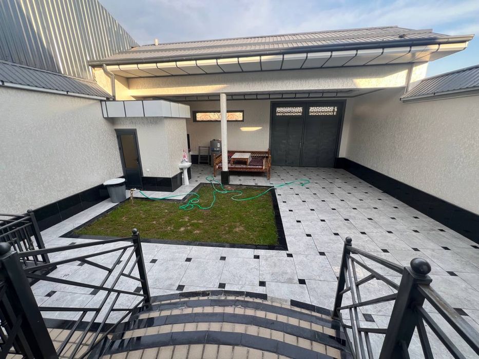 Учкахрамон постдан 4 км кирганда Обод махалла 3 сотих тайёр уй