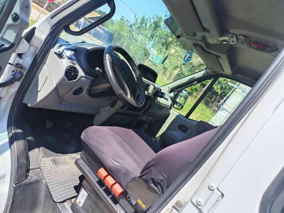 Autoplatforma Renault Mascott