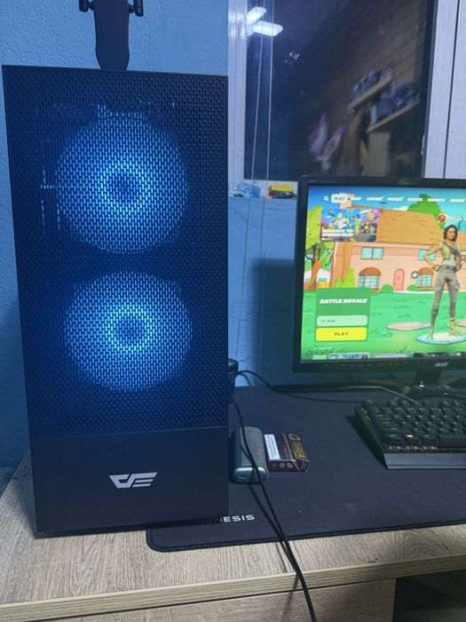 Компютър (КОМПЛЕКТ)