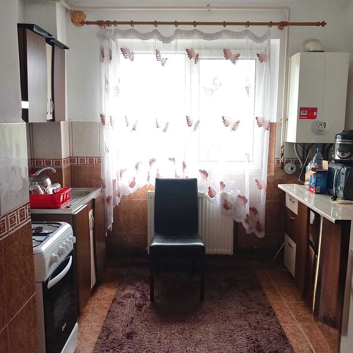 Vand apartament 2 camere