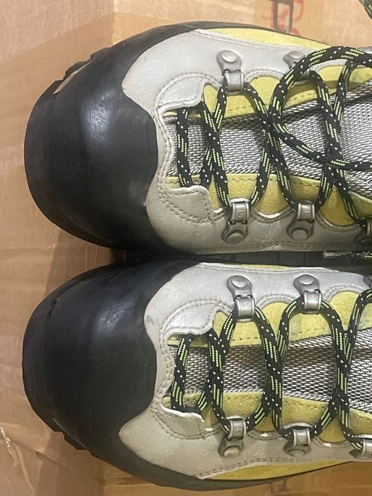 Scarpa bocanci High de alpinism