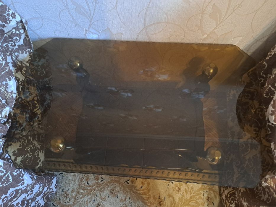 Журнальный столик