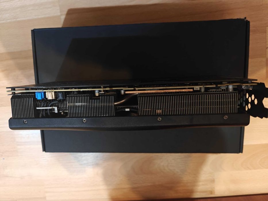 Видео карта EVGA RTX 3080 FTW3