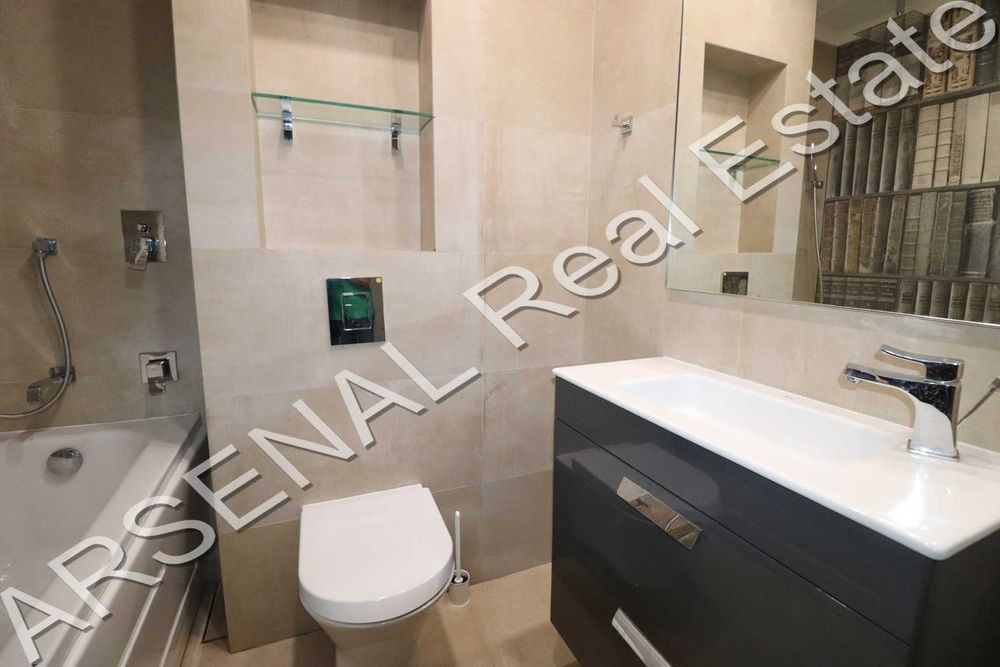 Дава се под наем Тристаен апартамент в София, Изток - 137 кв.м за 1190 € - Снимка #8