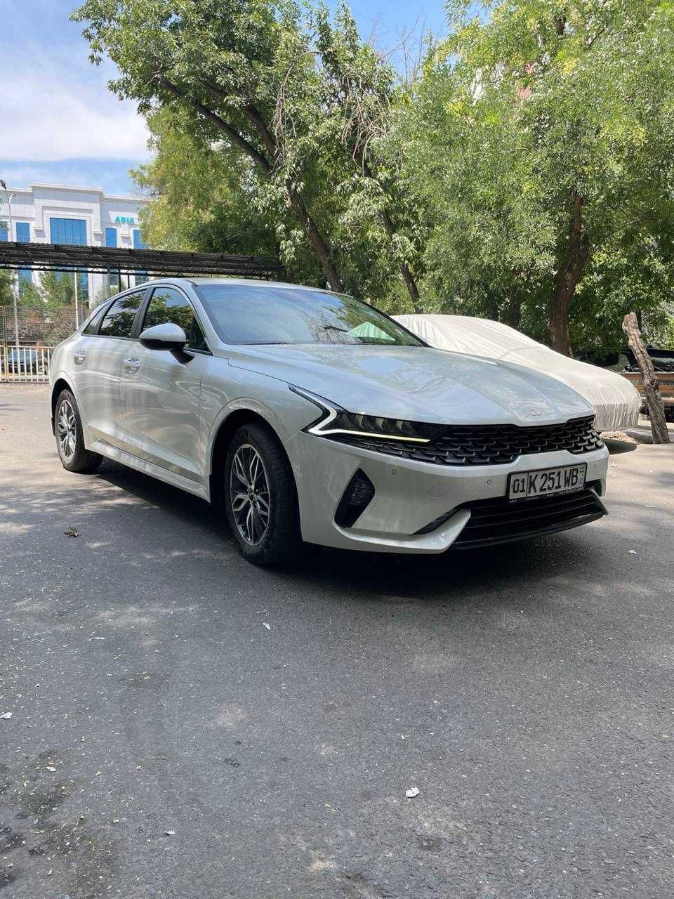 Kia K5 престиж, 2.5л 2022г в отличном состоянии.