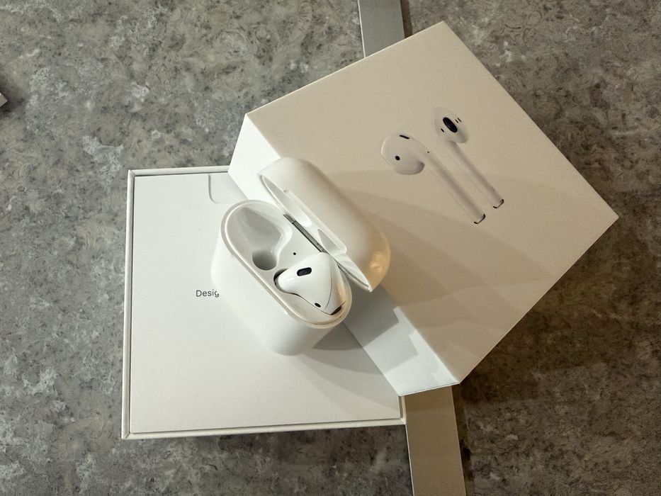 Apple Airpods 2 nd gen