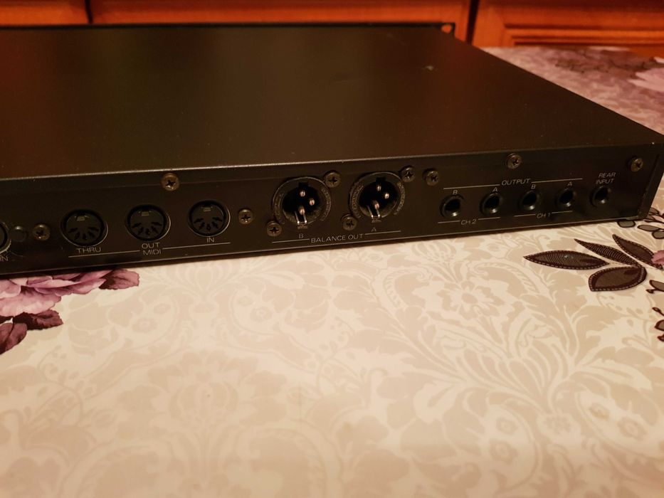 Vand procesor de chitara "Roland-Gp 16" made in Japan