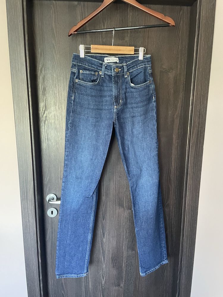 Тъмносини дънки Zara