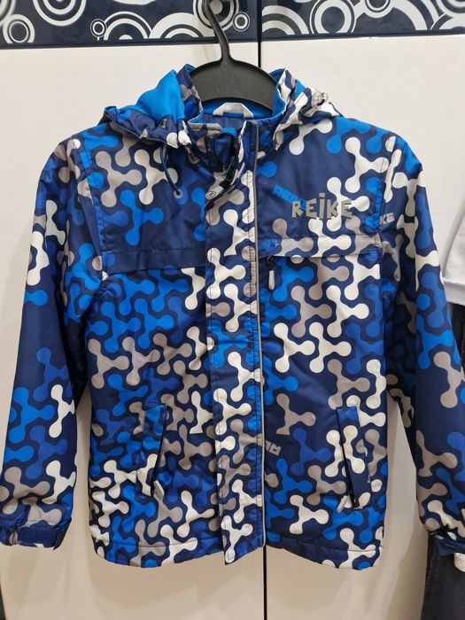 Продам куртку осенняя